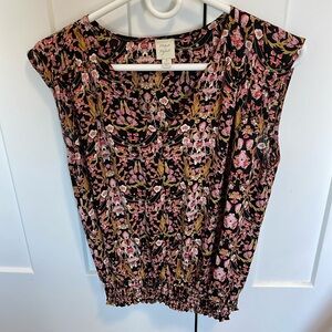 Women’s size small Ryan and Roan sleeveless shirt